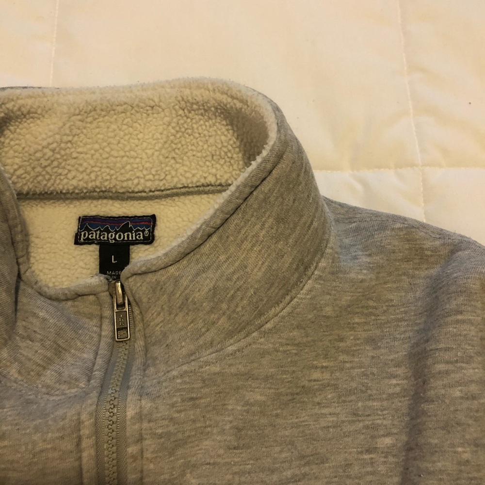 cozy Patagonia sweatshirt 💜